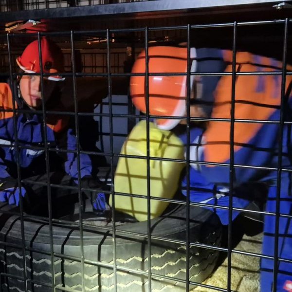 Besuch Kriechstrecke