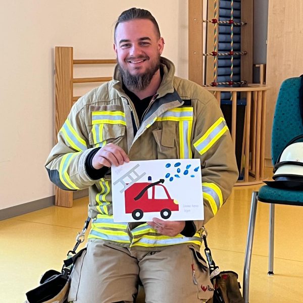 Brandschutzerziehung im Kindergarten am bundesweiten Vorlesetag Brandschutzerziehung im Kindergarten am bundesweiten Vorlesetag